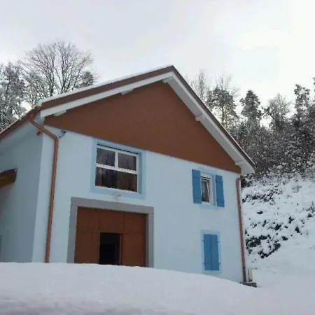 Confortable En Pleine Foret Avec Etang, Ideal Pour Familles Et Amis - Fr-1-589-154 بيت للعطل *