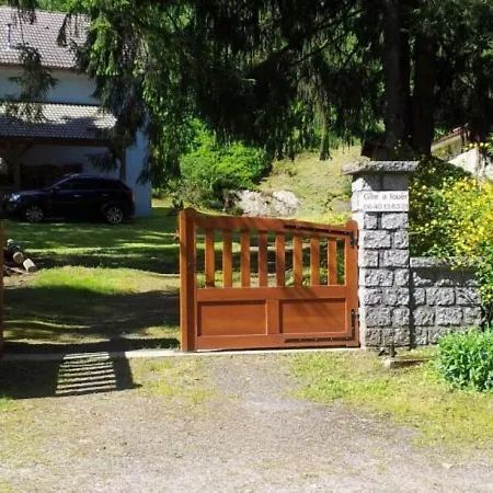 Confortable En Pleine Foret Avec Etang, Ideal Pour Familles Et Amis - Fr-1-589-154 Semesterbostad Barbey-Seroux