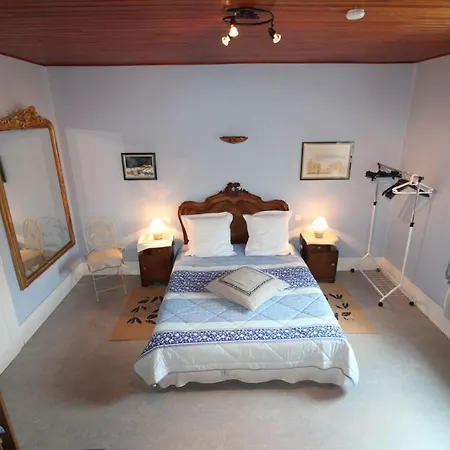 Country house Confortable En Pleine Foret Avec Etang, Ideal Pour Familles Et Amis - Fr-1-589-154 *