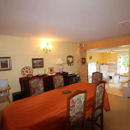 Semesterbostad Confortable En Pleine Foret Avec Etang, Ideal Pour Familles Et Amis - Fr-1-589-154 Barbey-Seroux