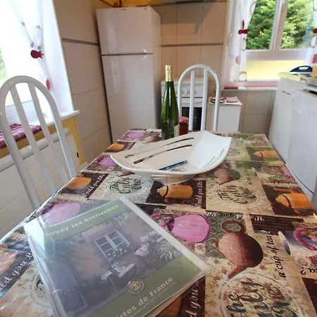 Confortable En Pleine Foret Avec Etang, Ideal Pour Familles Et Amis - Fr-1-589-154 Barbey-Seroux