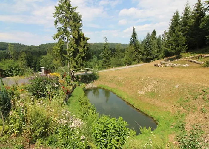Confortable En Pleine Foret Avec Etang, Ideal Pour Familles Et Amis - Fr-1-589-154 Barbey-Seroux