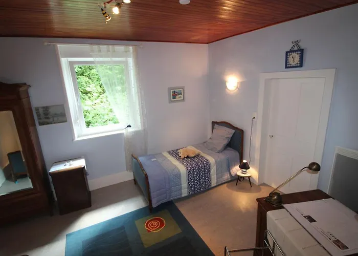 Prázdninový dům Confortable En Pleine Foret Avec Etang, Ideal Pour Familles Et Amis - Fr-1-589-154