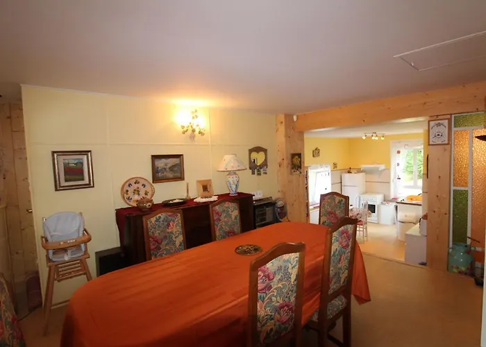 Prázdninový dům Confortable En Pleine Foret Avec Etang, Ideal Pour Familles Et Amis - Fr-1-589-154 Barbey-Seroux