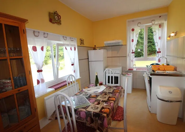 Confortable En Pleine Foret Avec Etang, Ideal Pour Familles Et Amis - Fr-1-589-154