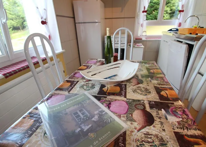 Confortable En Pleine Foret Avec Etang, Ideal Pour Familles Et Amis - Fr-1-589-154 Barbey-Seroux